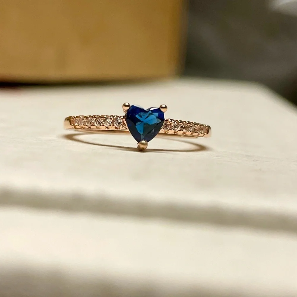 Minimalist blue Heart Rose Gold Ring
